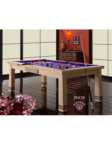 Billard sur table, et son tapis design violet