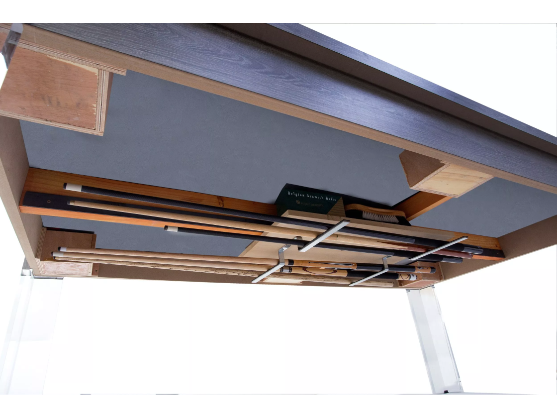 Porte queue sous la table de billard