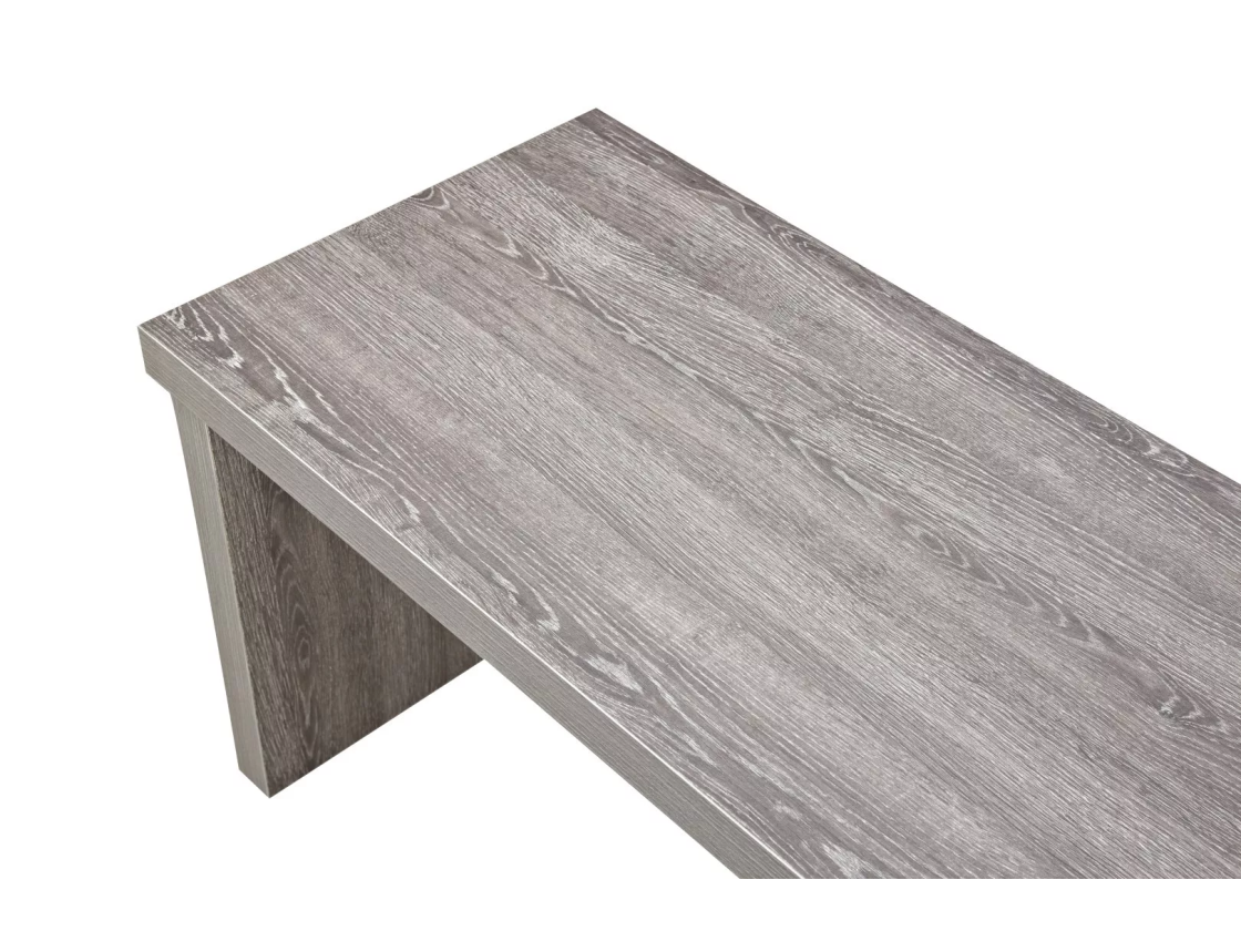 Banc adapté à un billard table