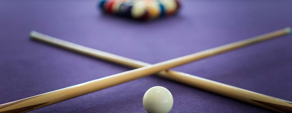 Queue de billard professionnelle, billard américains avec tapis violet